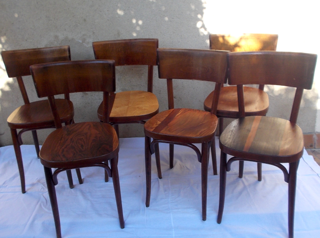 Chaises Baumann rénovées
