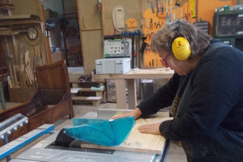 Stage à l'atelier, utilisation de la scie circulaire sur table