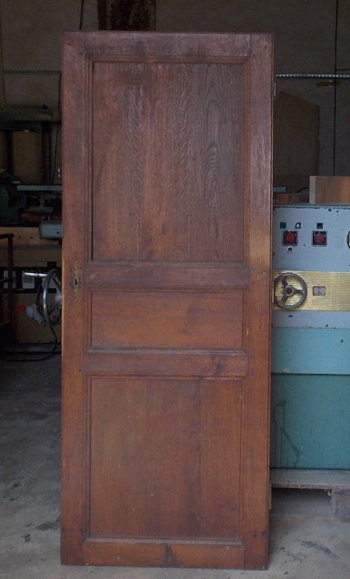 Meuble à chaussures en upcycling - porte ancienne récupérée